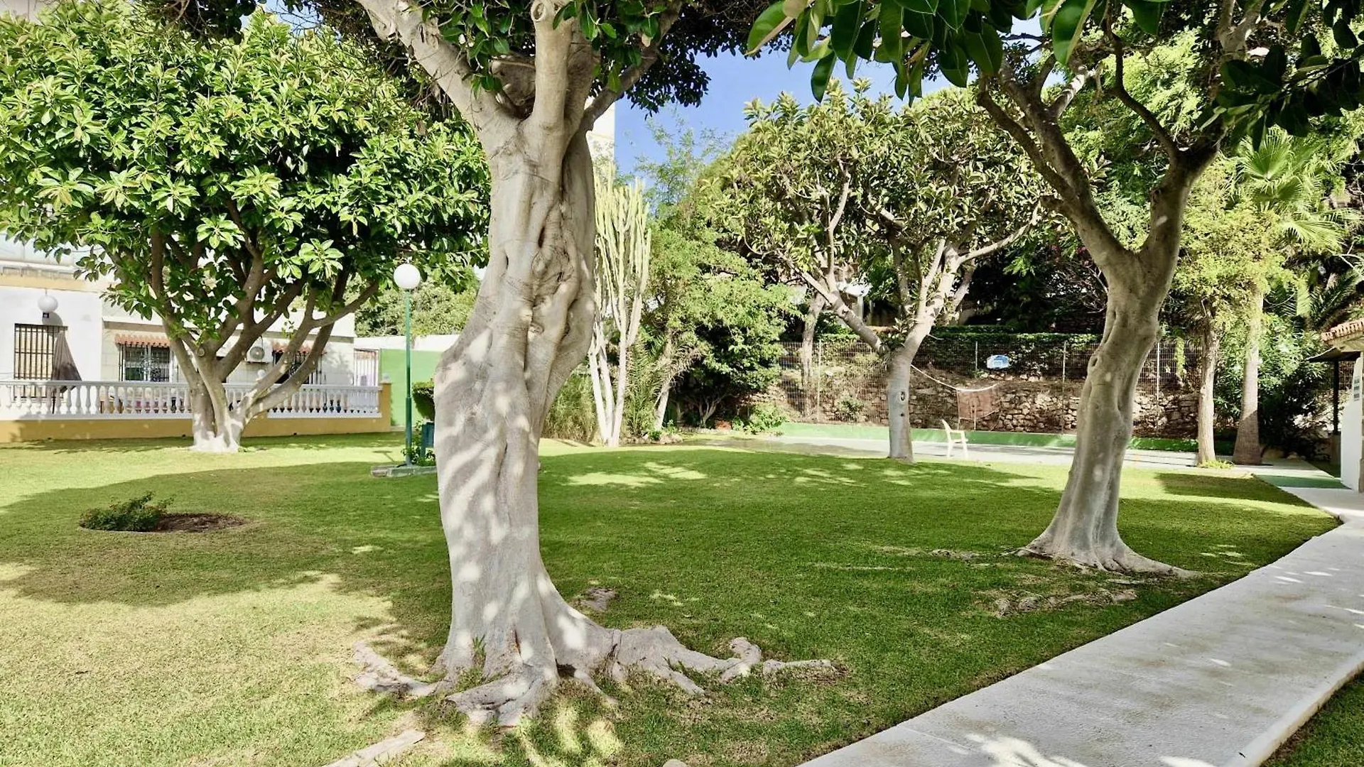Sr Almirante 1ª Linea De Playa Apartment Sitio de Calahonda 0*,