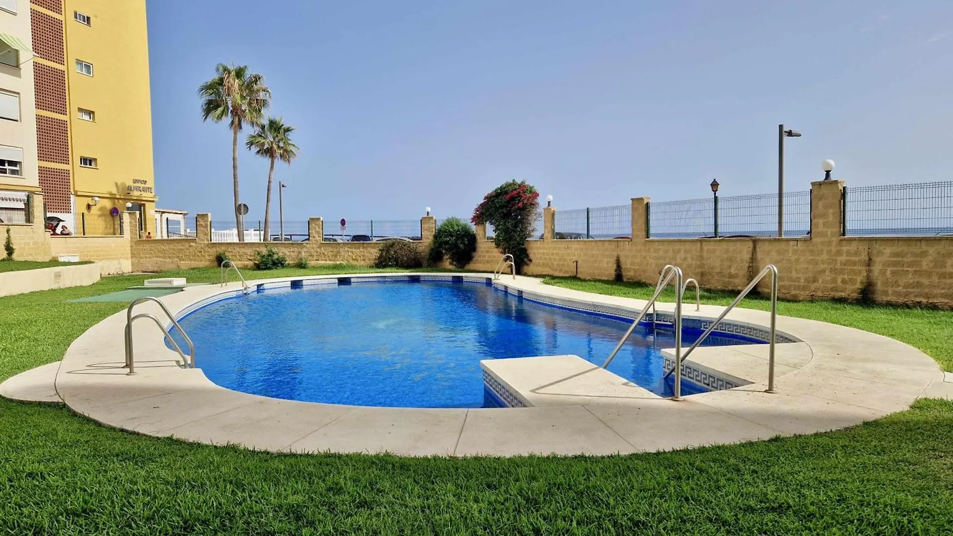Sr Almirante 1ª Linea De Playa Apartment Sitio de Calahonda
